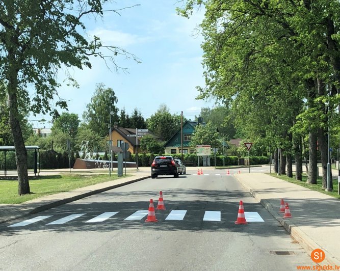 Uzsākta gājēju pāreju marķējuma un ielu horizontālo apzīmējumu atjaunošana