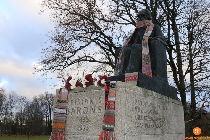 31. oktobrī Dainu tēvam Krišjānim Baronam 185