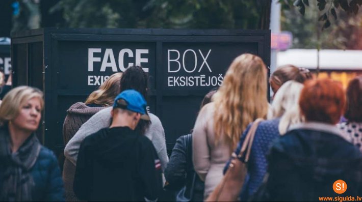 Janvārī būs vērojama laikmetīgās mākslas izstāde “Facebox”