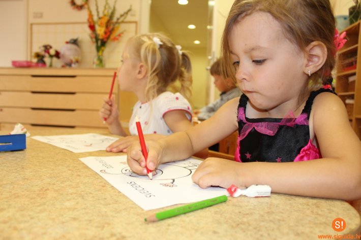 Pašvaldība palielinājusi atalgojumu pirmsskolas izglītības iestāžu pedagogiem