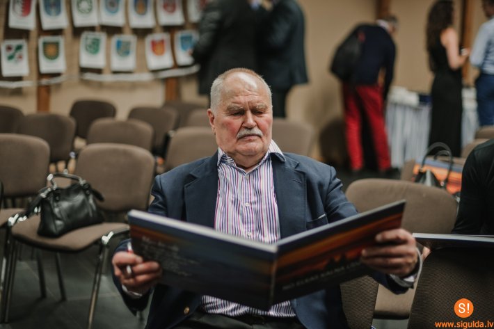 Aicina uz tikšanos ar grāmatas “No Elkas kalna līdz jūrai” veidotājiem