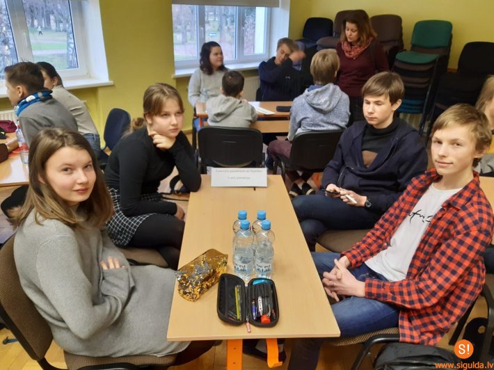 Siguldas skolēniem panākumi kombinētā sociālo zinību un vēstures olimpiādē
