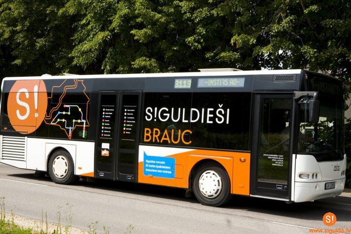 Braucot sabiedriskajā transportā, jālieto mutes un deguna aizsegs