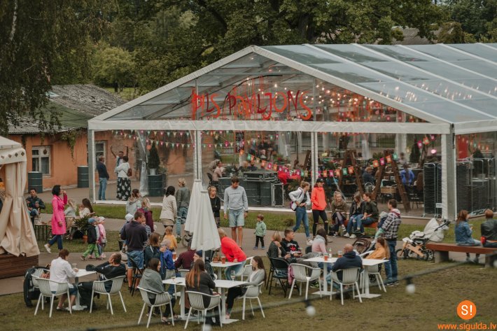 Izsludina vasaras kino un koncertsezonu Siguldas pils kvartālā