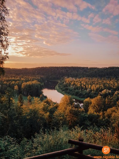 Šonedēļ Siguldas novadā: Dinas Dubiņas izstādes atklāšana, porcelāna meistarklase un citi notikumi