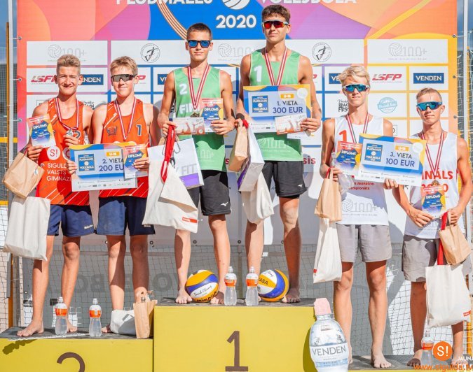 Novadnieki iegūst godalgotas vietas pludmales volejbola čempionātā