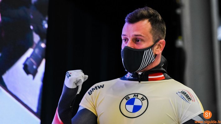 Ar dubultuzvaru brāļiem Dukuriem noslēdzas Pasaules kausa pirmie posmi bobslejā un skeletonā