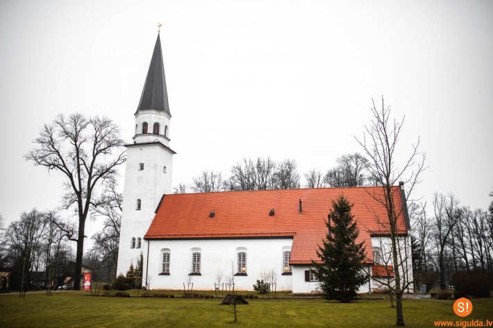 Ziemassvētku dievkalpojumi novada dievnamos un draudzēs