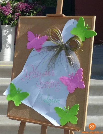 Siguldas 1. pamatskolā mācību gadu ar izciliem rezultātiem noslēdz daudzi skolēni