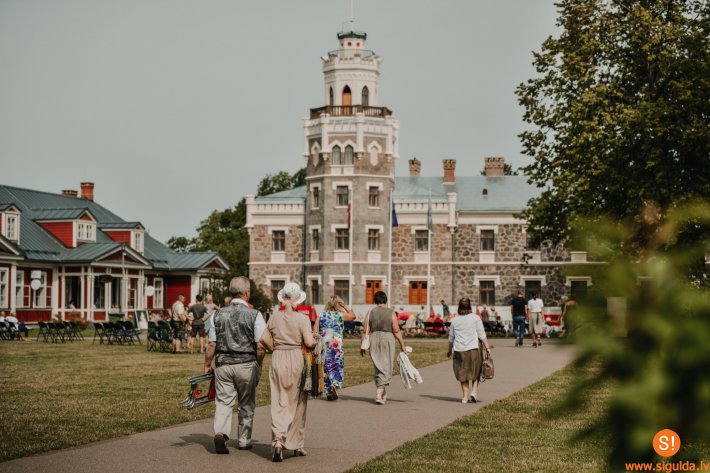 Svētdien Muzikālās brokastis atklās vokālā studija “Knīpas un Knauķi”