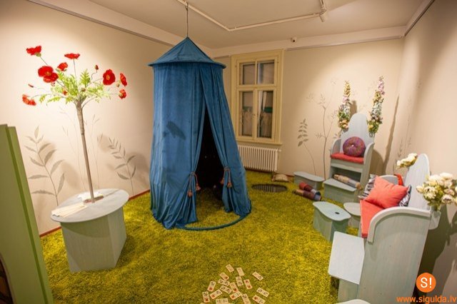 Interaktīvā izstāde bērniem “Saulains stūrītis” Siguldas novada bibliotēkā