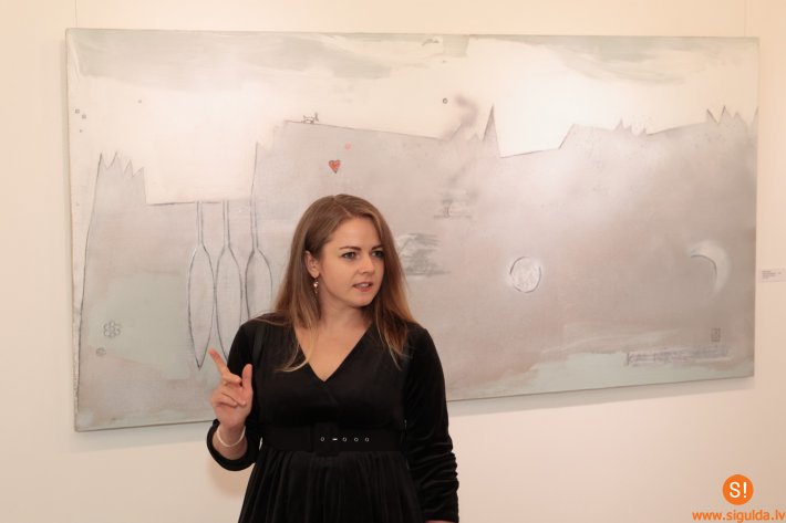 Mālpils Kultūras centrā atklāta kultūras centra simtā izstāde