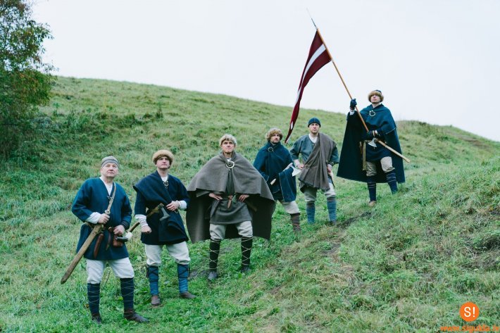 Garlība Merķeļa Lēdurgas pamatskolā viesosies vīru kopa “Vilki”