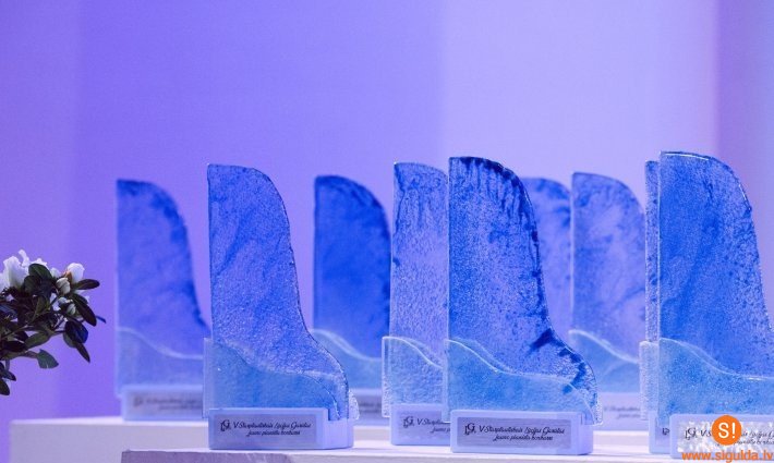 “Baltajā flīģelī” notiks Starptautiskais Lūcijas Garūtas jauno pianistu konkurss