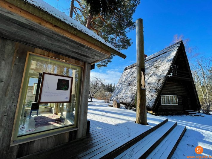 Ziedoņa muzeja apmeklētājiem pieejama jauna brīvdabas izstāde