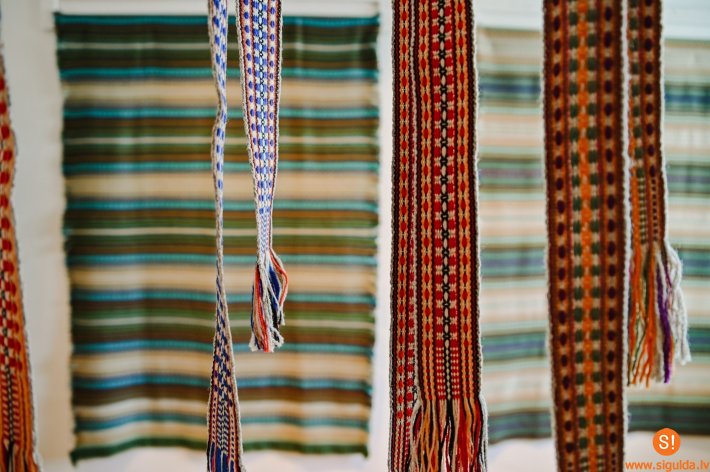 Siguldas novada jostiņsega iekļauta Nacionālajā nemateriālā kultūras mantojuma sarakstā