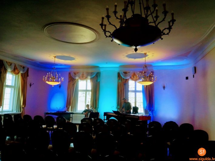 Mālpils muižā izskanējis pirmais “Klusais koncerts”