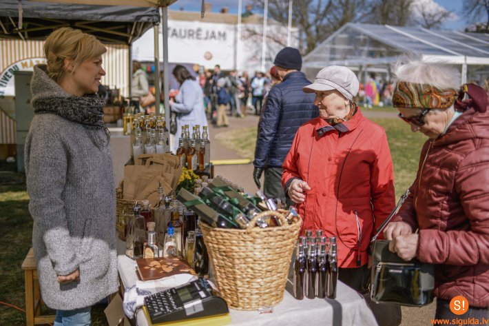 Svētku laukumā atgriežas Lieldienu tirgus – “Mūsu Bio Tirgus”