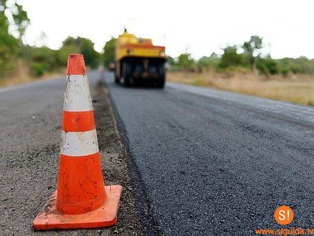 Uzsāk autoceļu seguma atjaunošanu pie Inčukalna un Allažiem