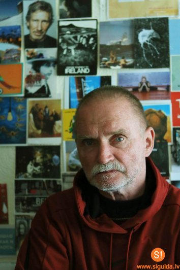 Siguldas novada bibliotēkā atklās fotogrāfa un grafiķa Ata Ieviņa dubultizstādi