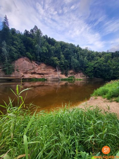 Ūdens kvalitāte Gaujas peldvietā atbilst prasībām; atļauts peldēties