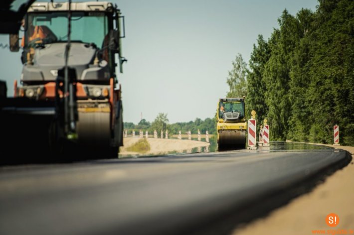 Vidzemes šosejas posmā no Sēnītes līdz Siguldai satiksme tiek pārslēgta pa vienu joslu katrā virzienā