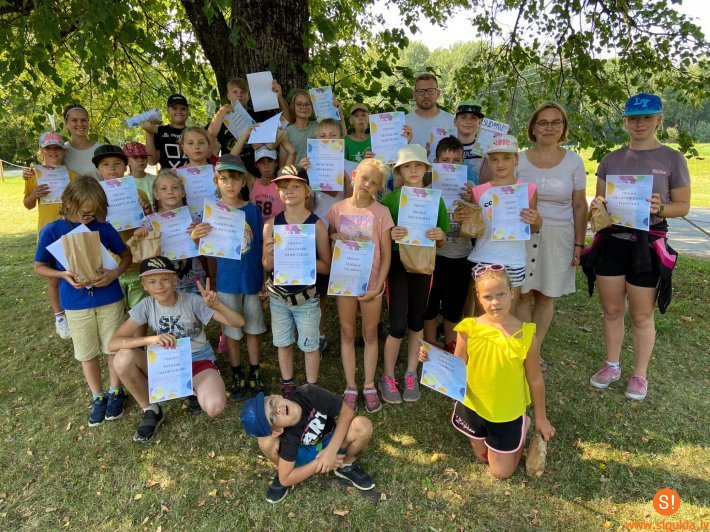 Noslēgusies otrā uztura un fizisko aktivitāšu nometne Mores pamatskolā