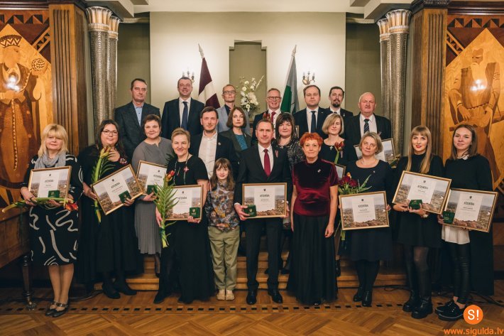 Cildināti pašvaldības augstākā apbalvojuma “Goda novadnieks” un “Gada novadnieks” saņēmēji