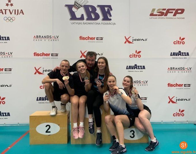 Siguldas badmintona kluba spēlētājs kļūst par divkārtēju čempionu