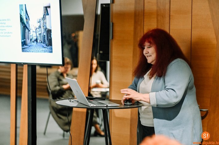 Domnīcā “S!nerģija” aktualizē jautājumu par jēgpilnu vides reklāmu Siguldas novadā