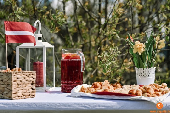 Latvijas Republikas Neatkarības atjaunošanas diena jeb Baltā galdauta svētki tiks atzīmēti visā novadā