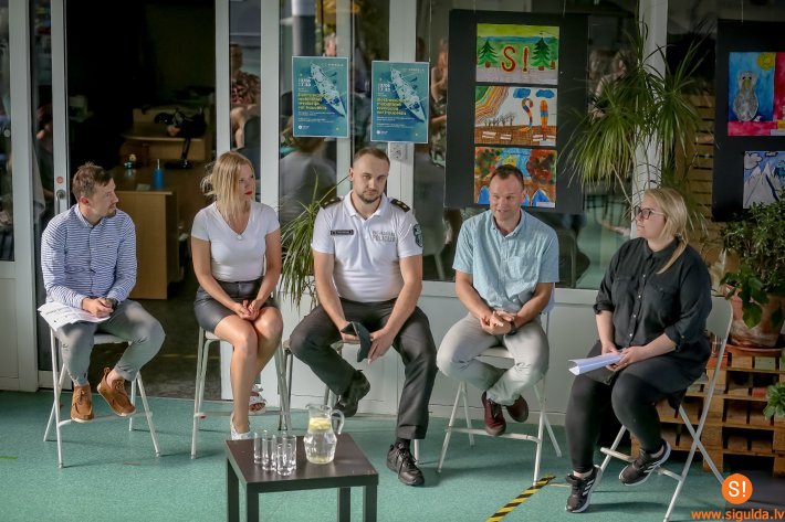 Diskutē par elektriskajiem skrejriteņiem kā ceļu satiksmes dalībniekiem