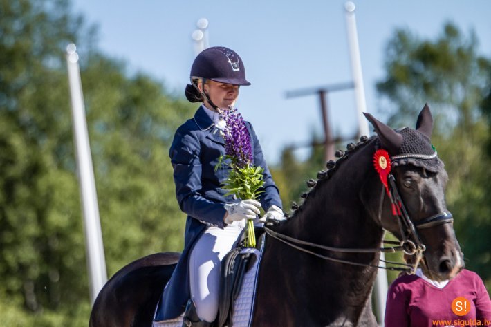 Elegance un komandas gars “Iejādes Festivālā 2023”