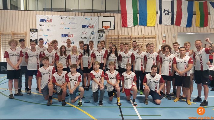 Siguldas novadniekiem lieliski panākumi Pasaules čempionātā galda hokejā