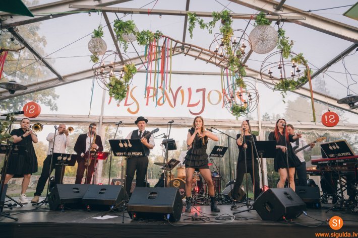 Pils paviljona piektā sezona ir atklāta