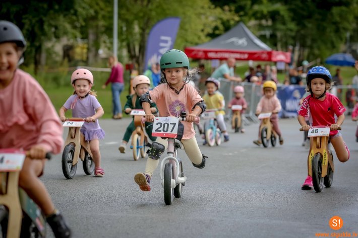 Aizvadīts sacensību “S!-Velo 2023” pirmais posms