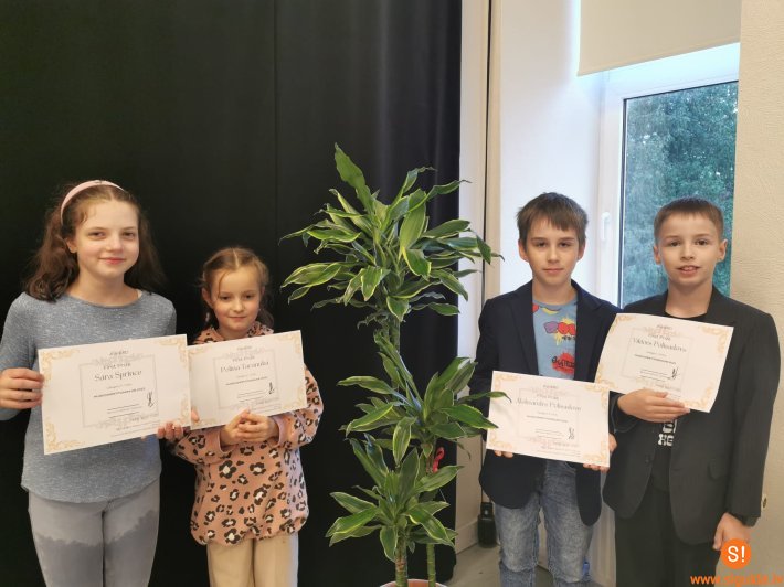 “Baltā flīģeļa” audzēkņiem sasniegumi starptautiskā konkursā