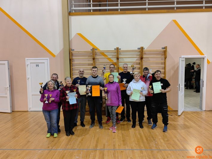 Aizvadīts Siguldas novada atklātā čempionāta novusā noslēdzošais posms