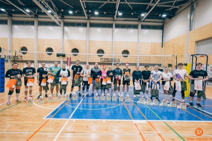 Noticis tradicionālais “Ziemassvētku volejbola turnīrs”