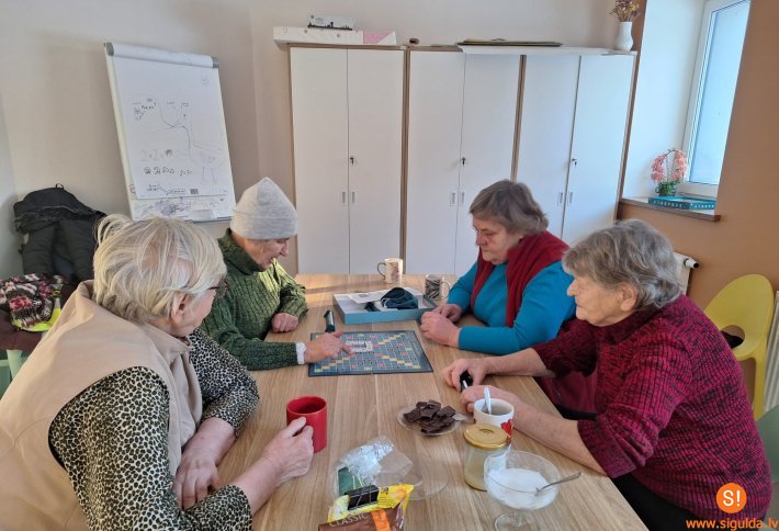 Aicina uz senioru klubiņu Sunīšu Kopienas centrā