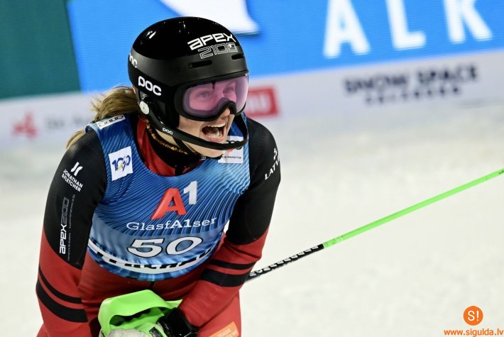 Novadniecei Dženiferai Ģērmanei izcili rezultāti Pasaules kausā kalnu slēpošanā
