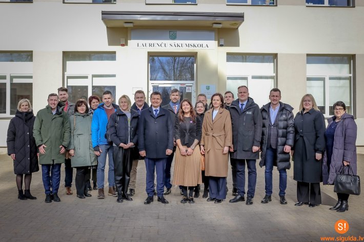 Siguldas novadu apmeklē zemkopības ministrs Armands Krauze