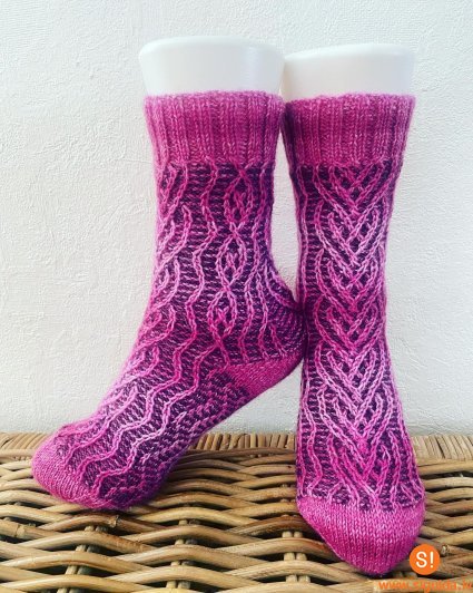 Siguldas novada bibliotēkā notiks Ilzes Hakas vadītā zeķu adīšanas meistarklase