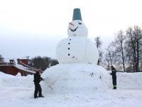 Aicina uz vārda došanas svētkiem rekordlielajam Siguldas sniegavīram