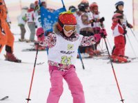 Bērnu slēpošanas sacensībās rekordliels dalībnieku skaits