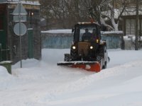  Aicina laicīgi noslēgt līgumus par ceļu tīrīšanu ziemā