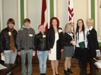 Siguldas novada vidusskolas audzēkņi apmeklē Saeimu