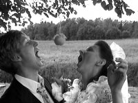 Šonedēļ Siguldas pilsētas kultūras namā būs skatāma latviešu laulība izrādē „Puse no sirds”