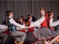 Novada skolu tautas deju kolektīvu skatē kolektīviem augsti rezultāti  