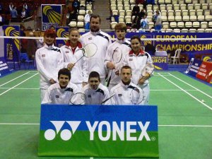 Latvijas juniori spēlē badmintonu Eiropā